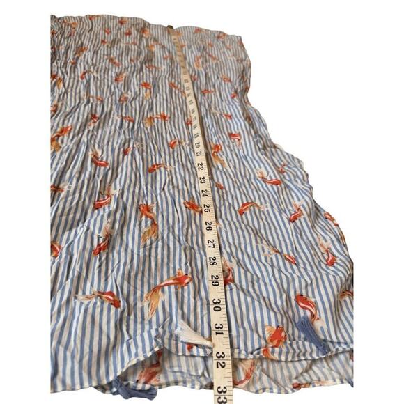 Striped Goldfish Print Scarf With Tassel Accents Lightweight Cotton Blend - Picture 5 of 7